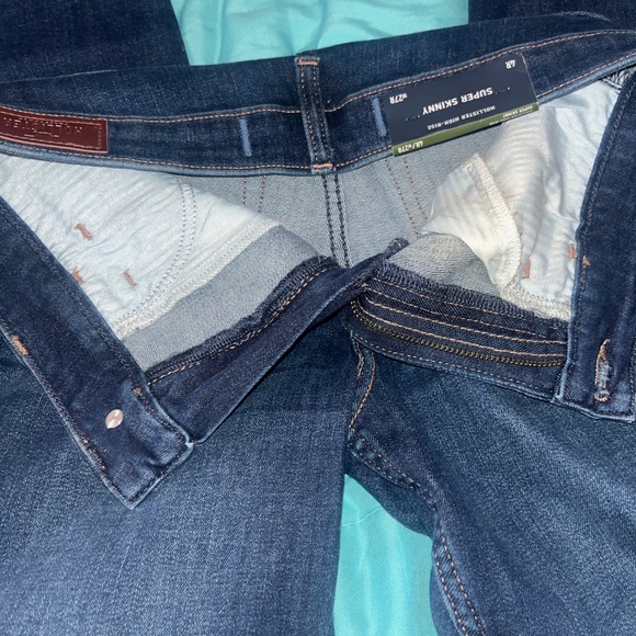 Hollister Jeans - Picture 4 of 5